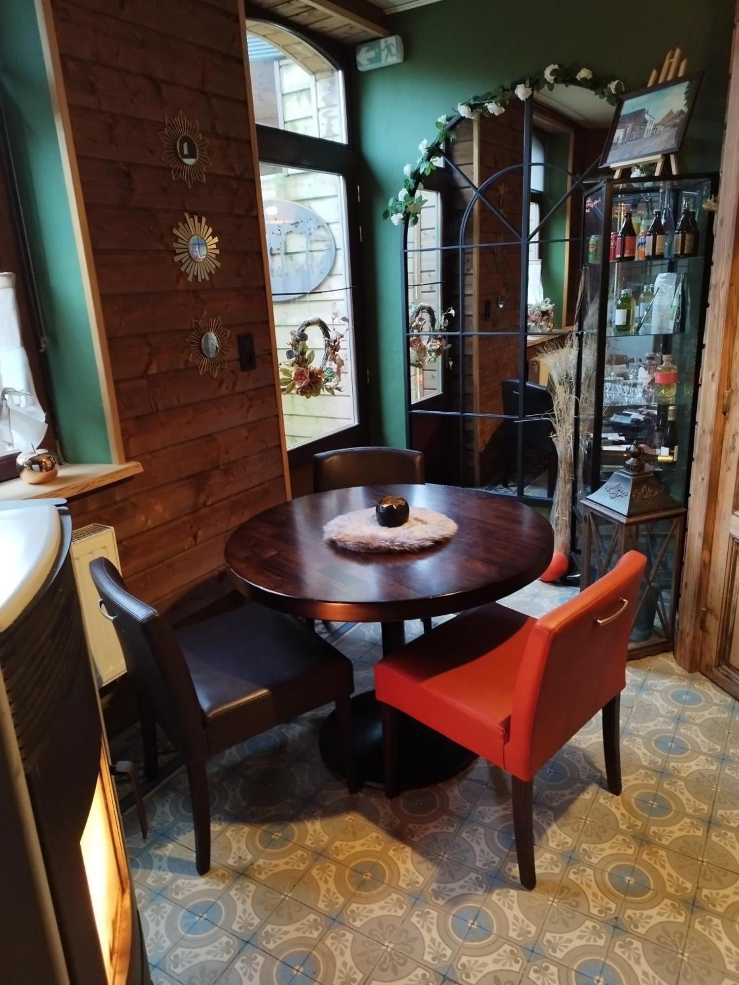 Maison D'Hote Les Notes Endormie Chambre Secrete Berzee エクステリア 写真